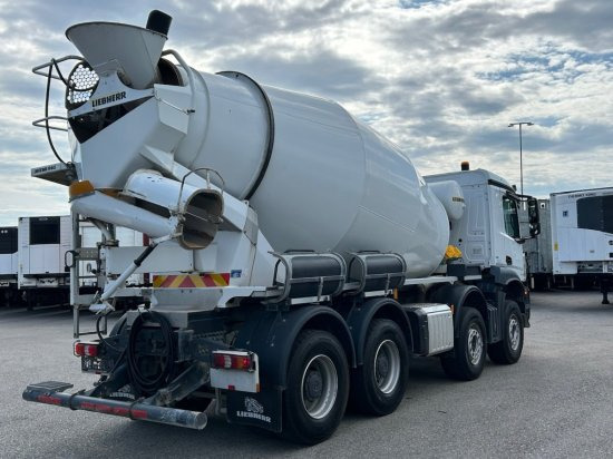 Mercedes-Benz Arocs 3743, 8x4 Betonmischer, Euro 6, 9m³ Liebherr Mischer - Camião betoneira: foto 3 Mercedes-Benz Arocs 3743, 8x4 Betonmischer, Euro 6, 9m³ Liebherr Mischer - Camião betoneira: foto 3