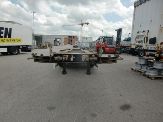 Schmitz Containerchassi 3-achsig SCF 24G45 Slider - Semi-reboque transportador de contêineres/ Caixa móvel: foto 2 Schmitz Containerchassi 3-achsig SCF 24G45 Slider - Semi-reboque transportador de contêineres/ Caixa móvel: foto 2