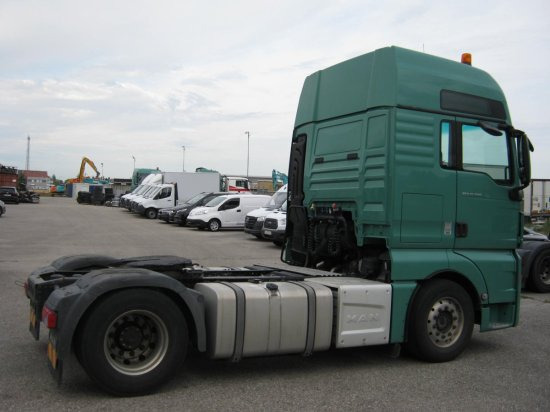 MAN TGX 18.500 XXL Intarder EURO 6 Motorschaden - Tractor: foto 3 MAN TGX 18.500 XXL Intarder EURO 6 Motorschaden - Tractor: foto 3