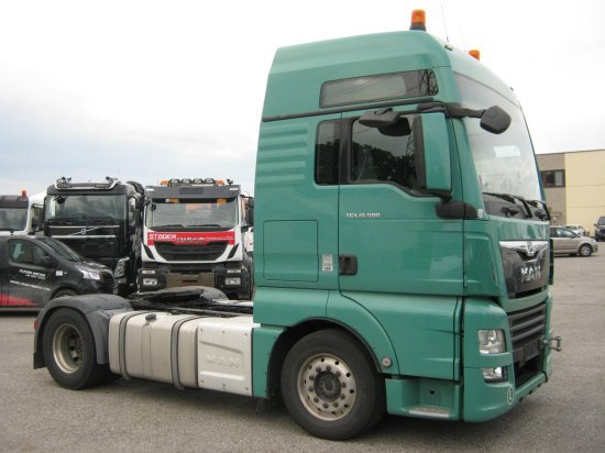 MAN TGX 18.500 XXL Intarder EURO 6 Motorschaden - Tractor: foto 1 MAN TGX 18.500 XXL Intarder EURO 6 Motorschaden - Tractor: foto 1