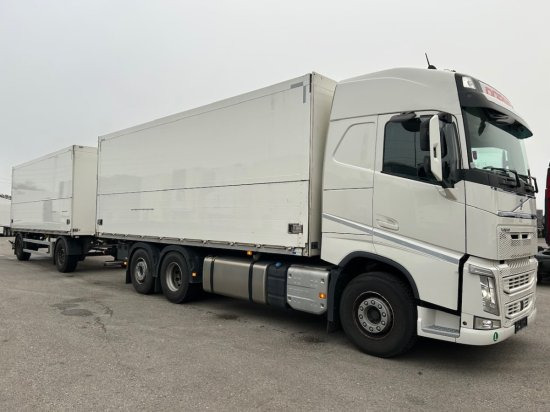 Volvo FH 500 6x2 Getränkekomplettzug, Orten Getränkeaufbau - Camião transporte de bebidas: foto 3 Volvo FH 500 6x2 Getränkekomplettzug, Orten Getränkeaufbau - Camião transporte de bebidas: foto 3