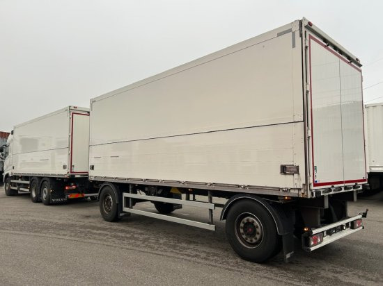 Volvo FH 500 6x2 Getränkekomplettzug, Orten Getränkeaufbau - Camião transporte de bebidas: foto 5 Volvo FH 500 6x2 Getränkekomplettzug, Orten Getränkeaufbau - Camião transporte de bebidas: foto 5
