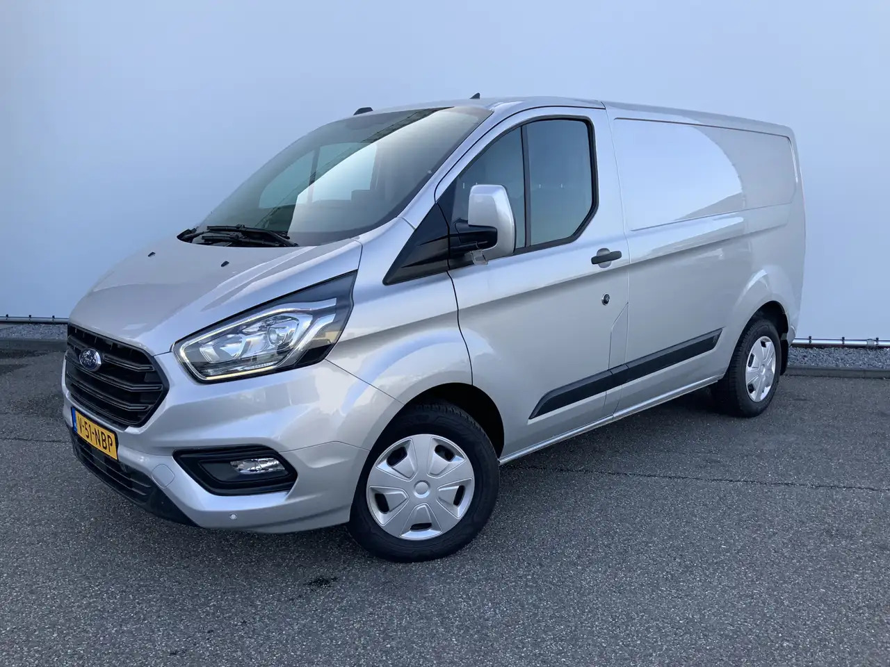 Ford Transit Custom 300 2.0 TDCI L1H1 Limited Airco Cruise Camera 3 Zi - Furgão: foto 1 Ford Transit Custom 300 2.0 TDCI L1H1 Limited Airco Cruise Camera 3 Zi - Furgão: foto 1