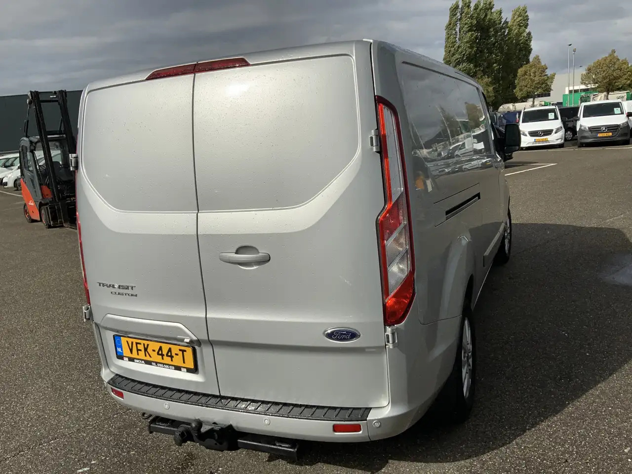 Ford Transit Custom 300 2.0 TDCI L2H2 (MOTOR DEFECT!!) Airco Navi 3 Zi - Furgão: foto 5 Ford Transit Custom 300 2.0 TDCI L2H2 (MOTOR DEFECT!!) Airco Navi 3 Zi - Furgão: foto 5