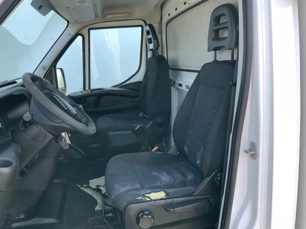 Iveco Daily 35S12 2.3 345 EURO 6 vrieswagen -40 C ijsauto Bakm - Carrinha frigorífica: foto 4 Iveco Daily 35S12 2.3 345 EURO 6 vrieswagen -40 C ijsauto Bakm - Carrinha frigorífica: foto 4
