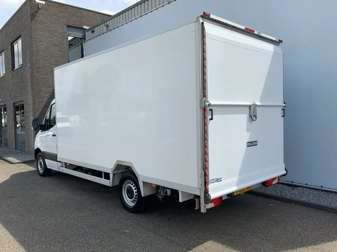 Mercedes-Benz Sprinter 314 2.2 CDI 432 Automaat Meubelbak & Klep Veer Air - Máquina de outro: foto 5 Mercedes-Benz Sprinter 314 2.2 CDI 432 Automaat Meubelbak & Klep Veer Air - Máquina de outro: foto 5