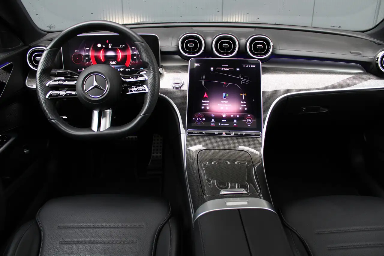 Mercedes-Benz C-klasse AMG-line (Nightpakket, Sfeerverlichting, - Automóvel: foto 3 Mercedes-Benz C-klasse AMG-line (Nightpakket, Sfeerverlichting, - Automóvel: foto 3