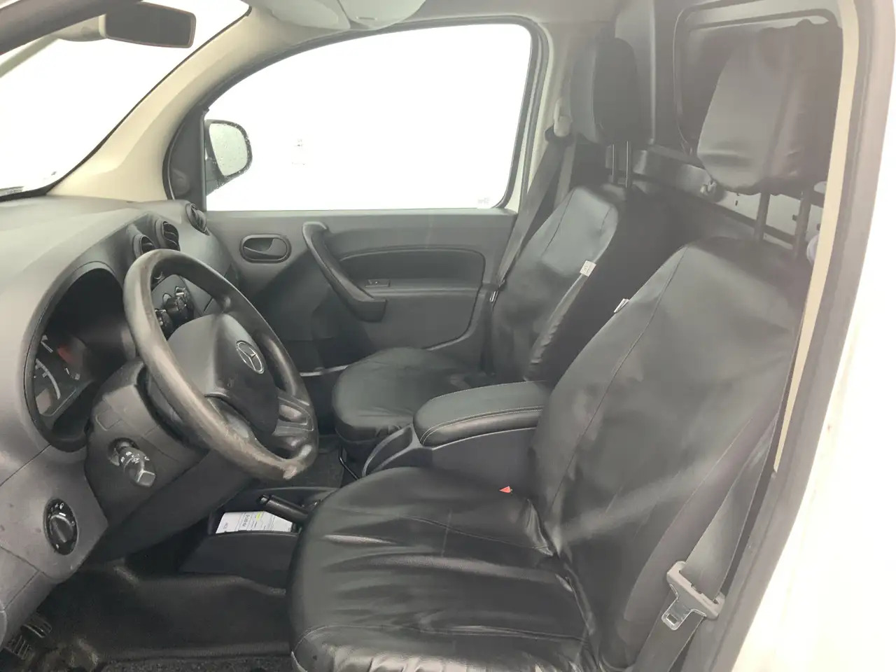 Mercedes-Benz Citan 109 CDI BlueEFFICIENCY Extra Lang Maxi Airco Euro - Furgão compacto: foto 4 Mercedes-Benz Citan 109 CDI BlueEFFICIENCY Extra Lang Maxi Airco Euro - Furgão compacto: foto 4