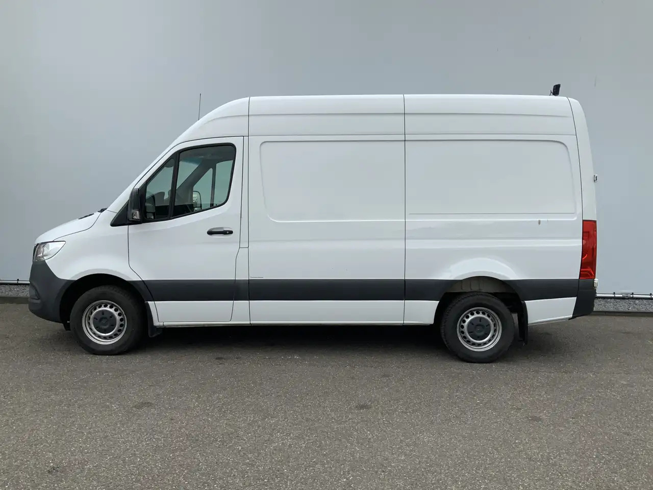 Mercedes-Benz Sprinter 316 2.2 CDI L2H2 Airco Cruise Camera Navi Trekhaak - Furgão: foto 3 Mercedes-Benz Sprinter 316 2.2 CDI L2H2 Airco Cruise Camera Navi Trekhaak - Furgão: foto 3