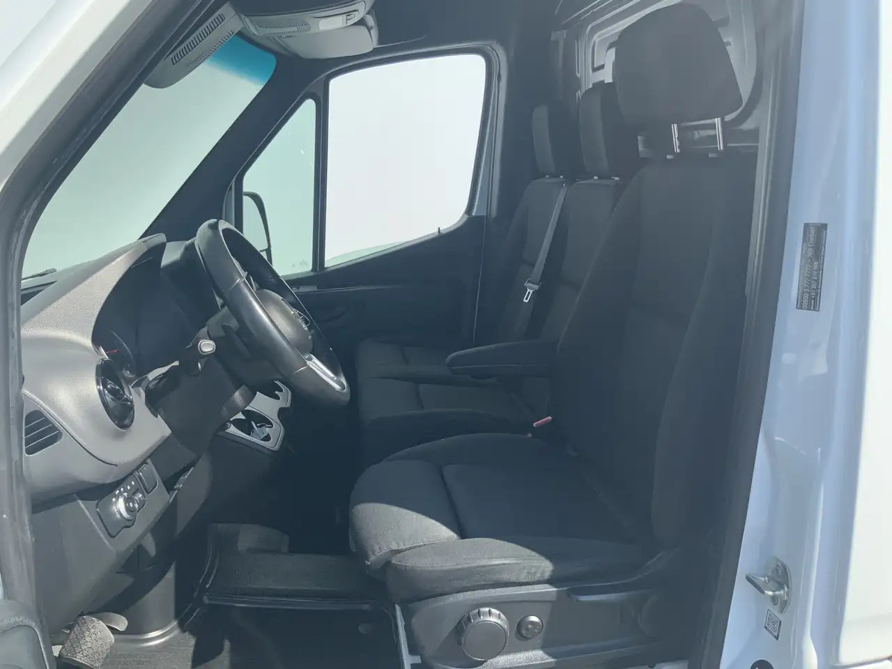 Mercedes-Benz Sprinter 316 2.2 CDI L2H2 DC Automaat Cruise Airco 3 Zits W - Furgão: foto 4 Mercedes-Benz Sprinter 316 2.2 CDI L2H2 DC Automaat Cruise Airco 3 Zits W - Furgão: foto 4