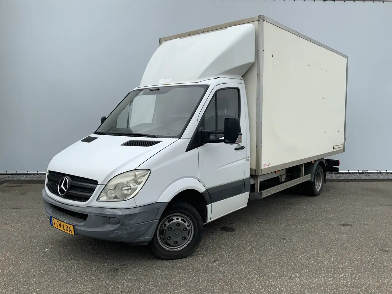 Mercedes-Benz Sprinter 513 2.2 CDI 432 Meubelbak & Deuren 3 Zits Cruise T - Carrinha de contentor: foto 1 Mercedes-Benz Sprinter 513 2.2 CDI 432 Meubelbak & Deuren 3 Zits Cruise T - Carrinha de contentor: foto 1