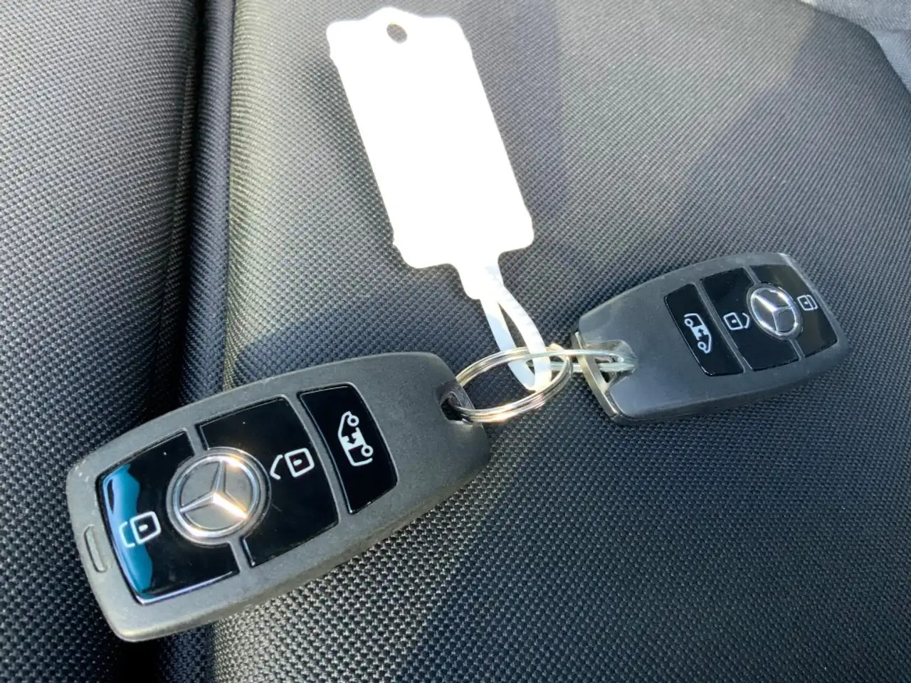 Furgão Mercedes-Benz Sprinter E-Sprinter NIEUW !!! L2H2 55 kWh Airco 3 Zits Opst: foto 15