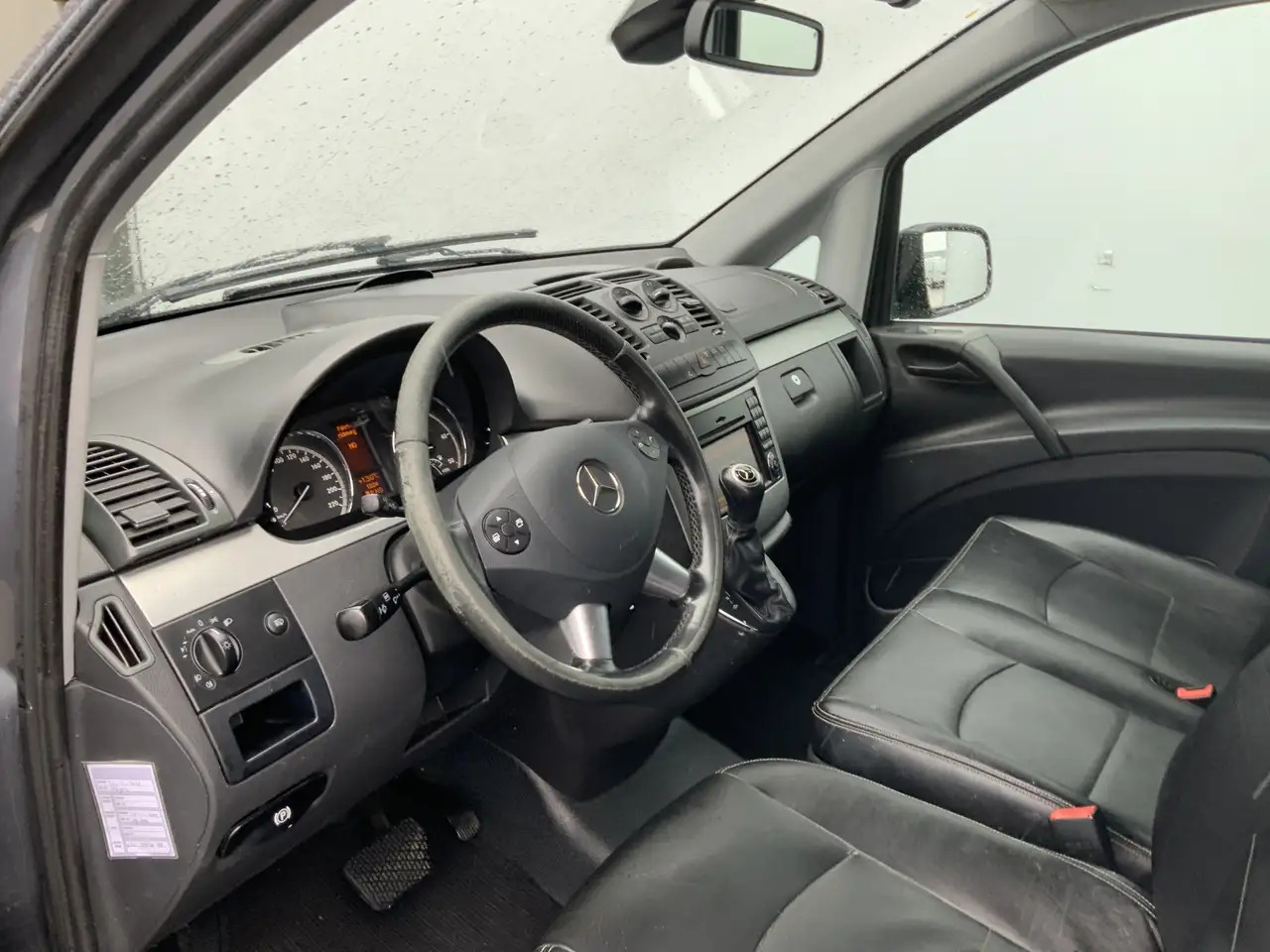 Mercedes-Benz Vito 116 CDI 320 Lang Automaat , Leer , Led , navi Comf - Furgão: foto 5 Mercedes-Benz Vito 116 CDI 320 Lang Automaat , Leer , Led , navi Comf - Furgão: foto 5