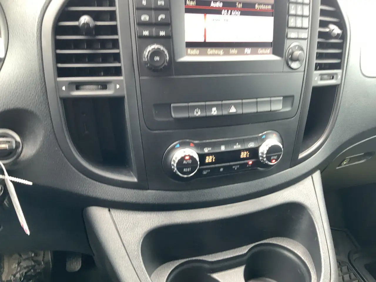 Mercedes-Benz Vito 116 CDI Lang Automaat Airco Cruise Camera Trekhaak - Furgão compacto: foto 5 Mercedes-Benz Vito 116 CDI Lang Automaat Airco Cruise Camera Trekhaak - Furgão compacto: foto 5