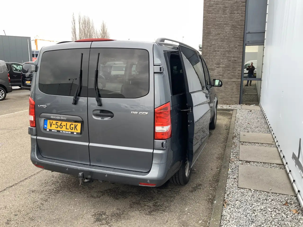 Furgão Mercedes-Benz Vito 116 CDI Lang Automaat Airco Cruise Camera Trekhaak: foto 12 Furgão Mercedes-Benz Vito 116 CDI Lang Automaat Airco Cruise Camera Trekhaak: foto 12