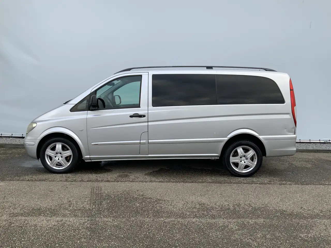 Mercedes-Benz Vito 120 CDI 3.0 V6 Dubb.Cab Autom. 5 Zits Airco Alu Ve - Carrinha cabine dupla: foto 4 Mercedes-Benz Vito 120 CDI 3.0 V6 Dubb.Cab Autom. 5 Zits Airco Alu Ve - Carrinha cabine dupla: foto 4