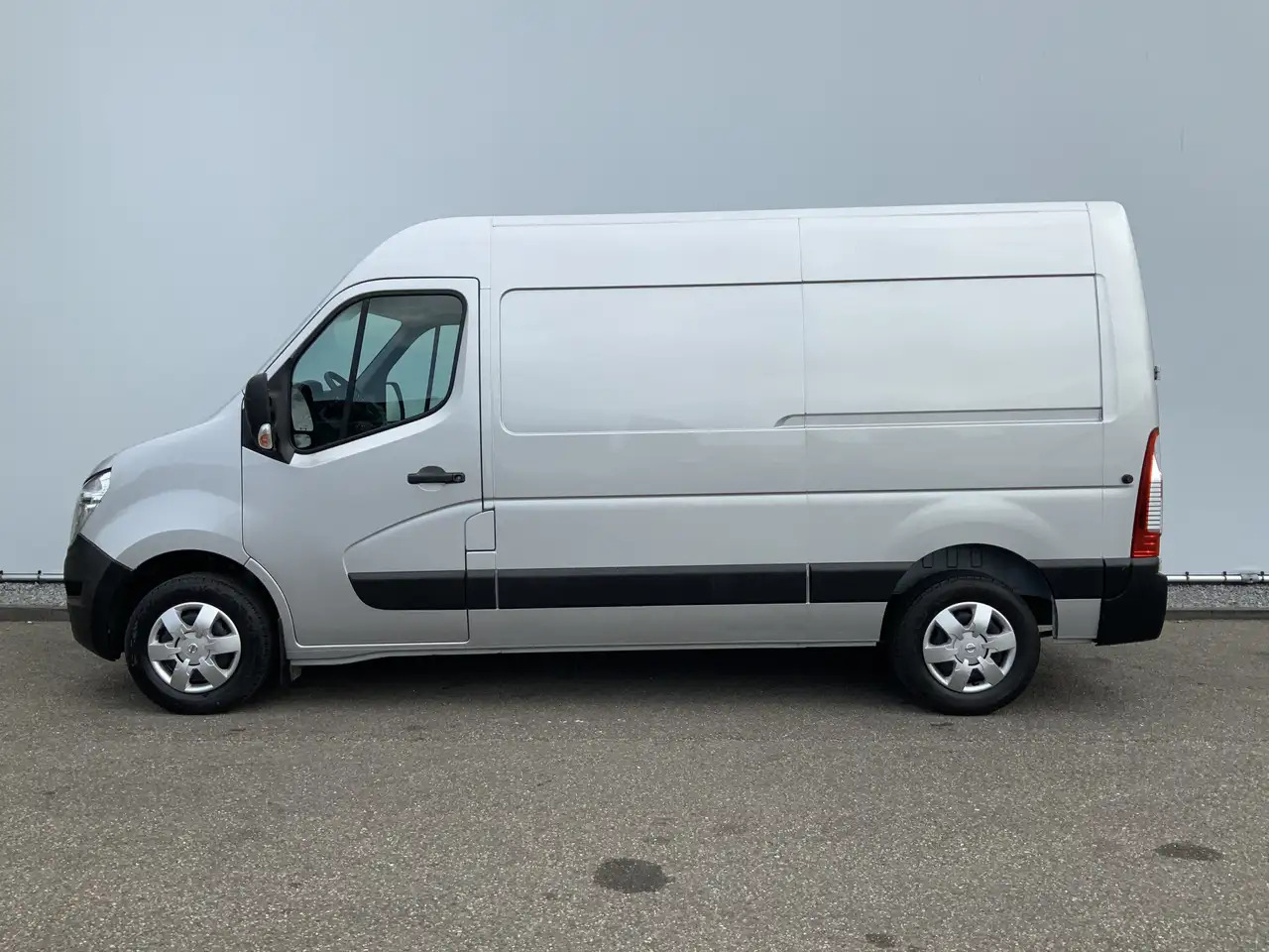 Nissan Interstar 2.3 dCi L2H2 Acenta Airco Cruise 3 Zits Camera Nav - Furgão: foto 3 Nissan Interstar 2.3 dCi L2H2 Acenta Airco Cruise 3 Zits Camera Nav - Furgão: foto 3