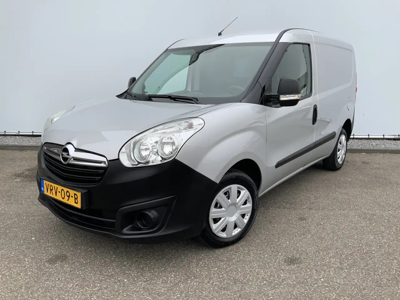 Opel Combo 1.3 CDTi L1H1 Edition Airco Euro 6 - Furgão compacto: foto 1 Opel Combo 1.3 CDTi L1H1 Edition Airco Euro 6 - Furgão compacto: foto 1