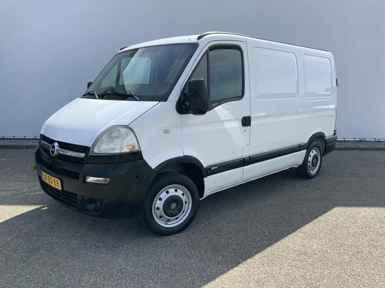 Opel Movano 1.9 CDTi L1H1(Koppeling Defect) 3 Zits Trekhaak 20 - Furgão compacto: foto 1 Opel Movano 1.9 CDTi L1H1(Koppeling Defect) 3 Zits Trekhaak 20 - Furgão compacto: foto 1