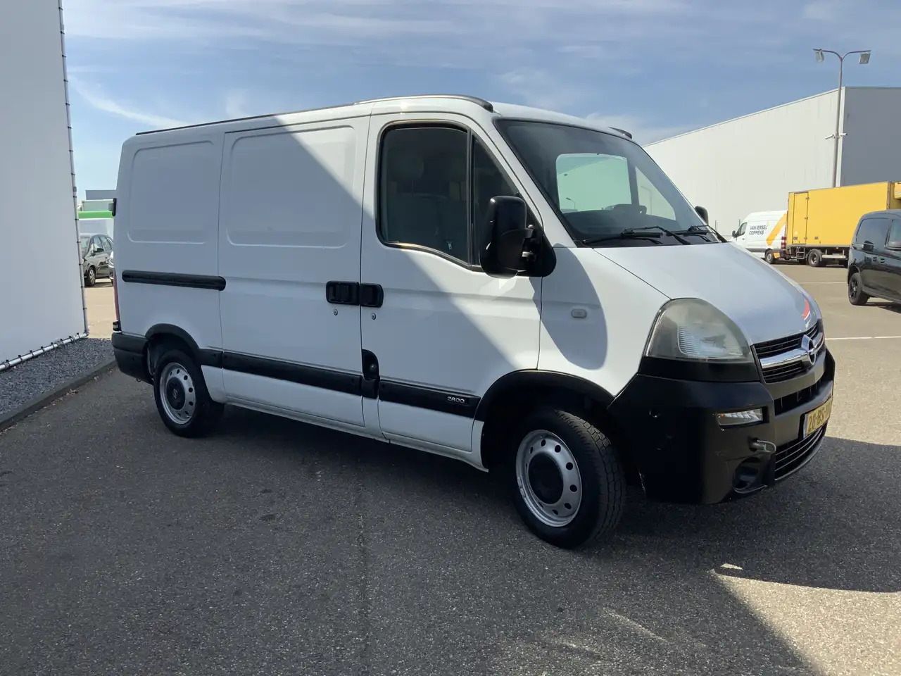 Opel Movano 1.9 CDTi L1H1(Koppeling Defect) 3 Zits Trekhaak 20 - Furgão compacto: foto 2 Opel Movano 1.9 CDTi L1H1(Koppeling Defect) 3 Zits Trekhaak 20 - Furgão compacto: foto 2