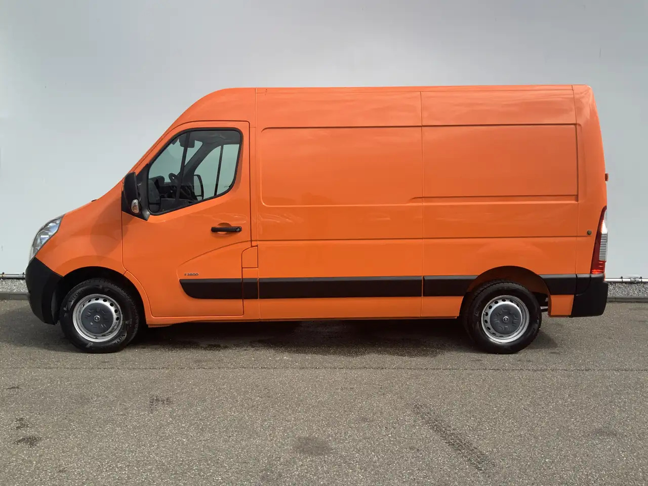 Opel Movano 2.3 CDTI L2H3 Airco Cruise 3 Zits Trekhaak 2500 kg - Furgão: foto 3 Opel Movano 2.3 CDTI L2H3 Airco Cruise 3 Zits Trekhaak 2500 kg - Furgão: foto 3