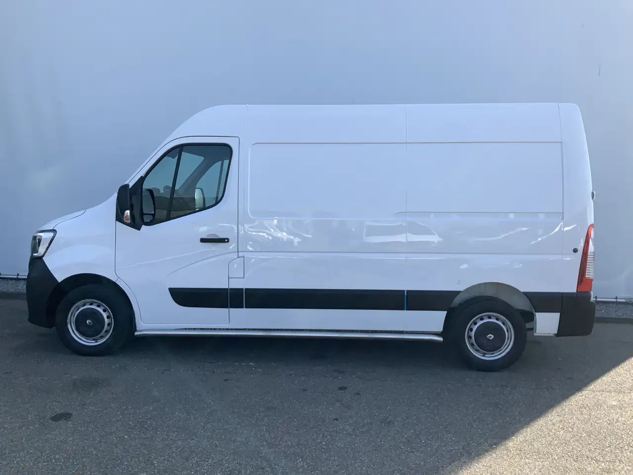 Renault Master T35 2.3 dCi 135 L2H2 Airco Cruise Navi Side Bar Ca - Furgão: foto 3 Renault Master T35 2.3 dCi 135 L2H2 Airco Cruise Navi Side Bar Ca - Furgão: foto 3