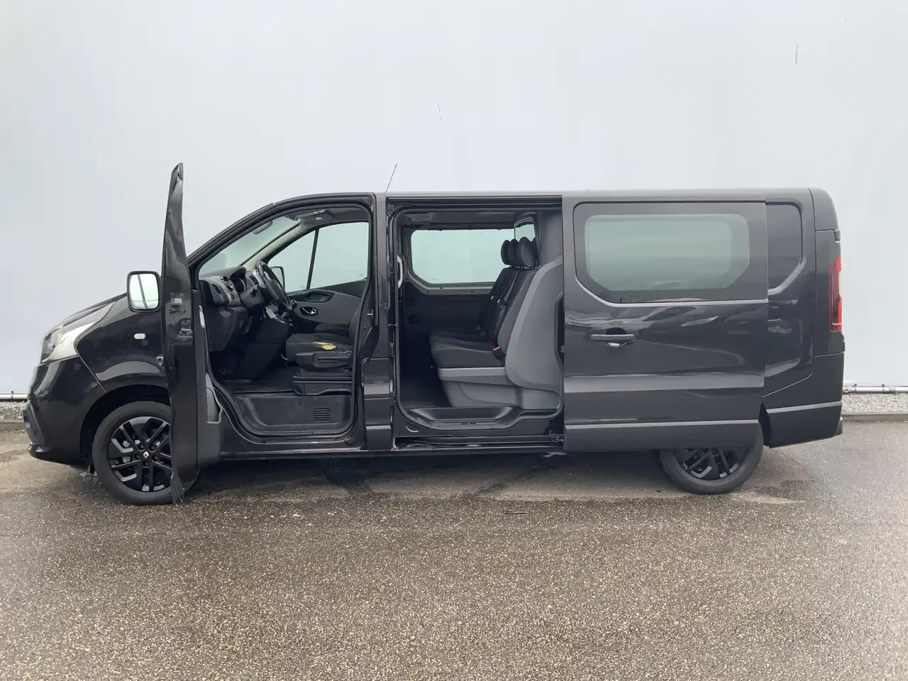 Renault Trafic 1.6 dCi T29 L2H1 Dub Cab 5 Zits Airco Cruise Navi - Carrinha cabine dupla: foto 4 Renault Trafic 1.6 dCi T29 L2H1 Dub Cab 5 Zits Airco Cruise Navi - Carrinha cabine dupla: foto 4