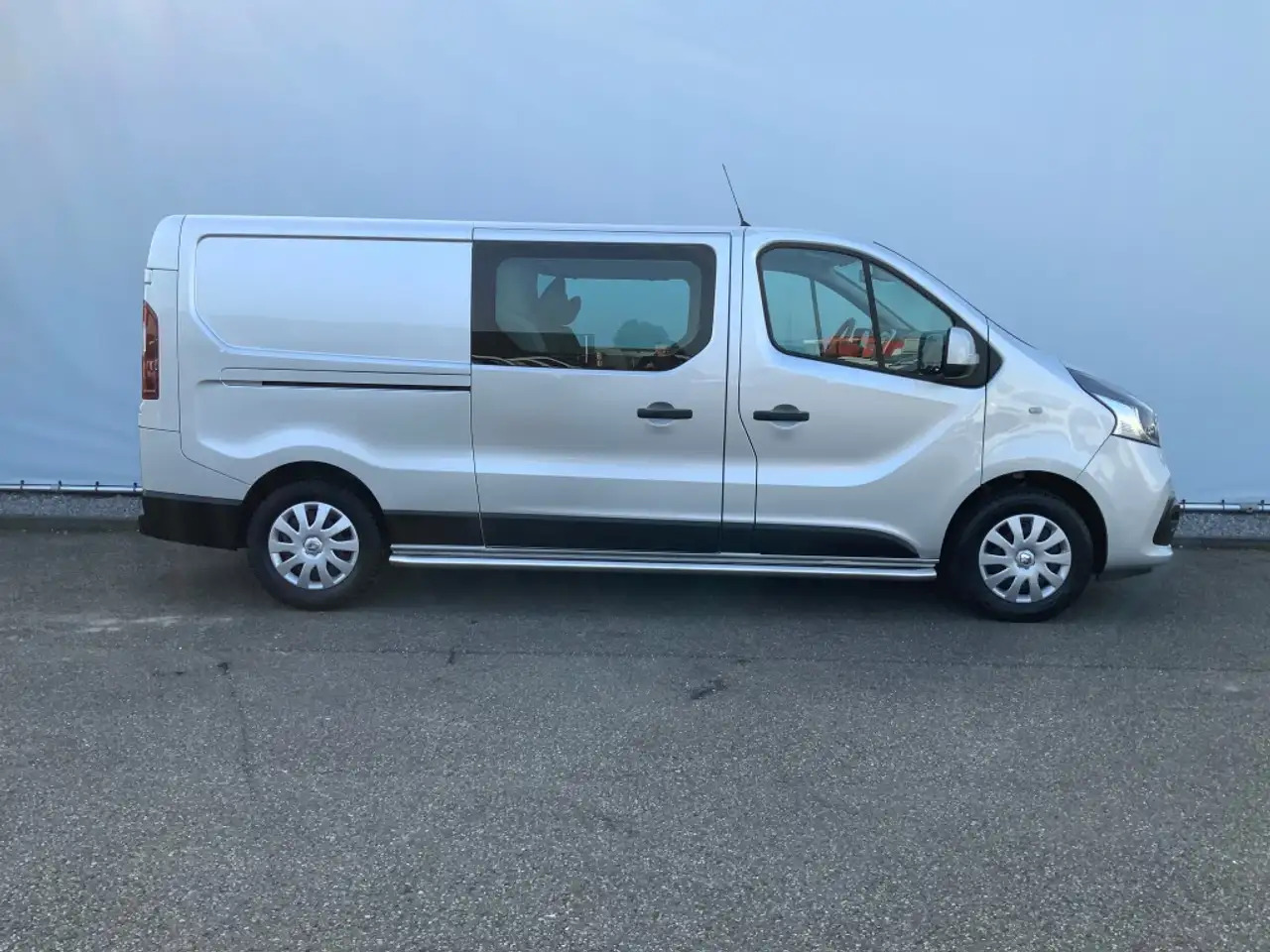 Renault Trafic 1.6 dCi T29 L2H1 Dub Cab Airco Camera Navi Trekhaa - Carrinha cabine dupla: foto 4 Renault Trafic 1.6 dCi T29 L2H1 Dub Cab Airco Camera Navi Trekhaa - Carrinha cabine dupla: foto 4