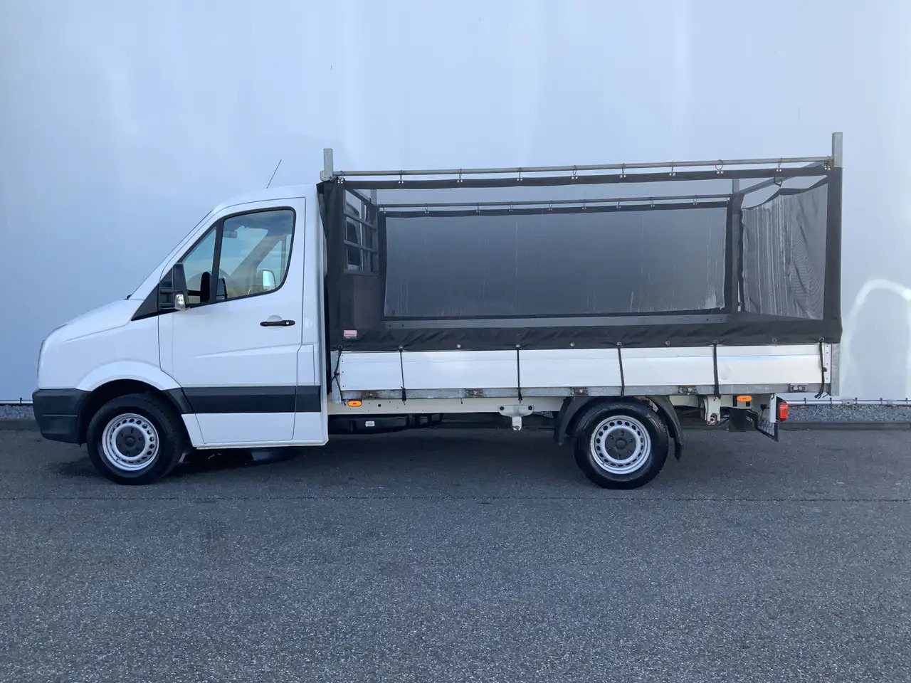 Volkswagen Crafter 50 2.0 TDI L2H1Pick Up Airco Cruise Trekhaak 3500 - Carrinha de caixa aberta: foto 3 Volkswagen Crafter 50 2.0 TDI L2H1Pick Up Airco Cruise Trekhaak 3500 - Carrinha de caixa aberta: foto 3