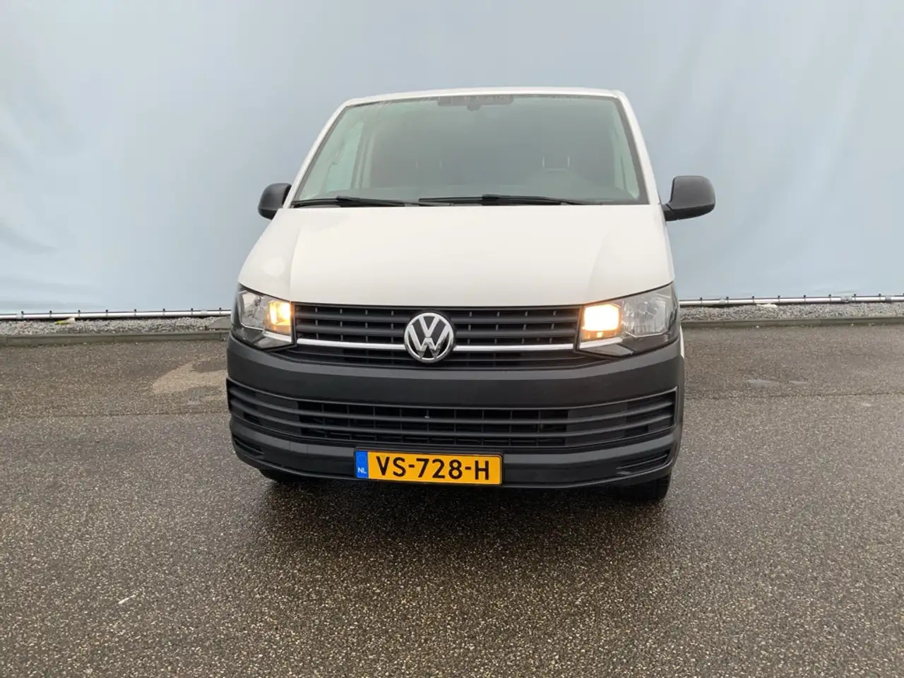 Volkswagen T6 Transporter 2.0 TDI L1H1 Comfortline Airco Navi Trekhaak 2200 - Furgão: foto 2 Volkswagen T6 Transporter 2.0 TDI L1H1 Comfortline Airco Navi Trekhaak 2200 - Furgão: foto 2