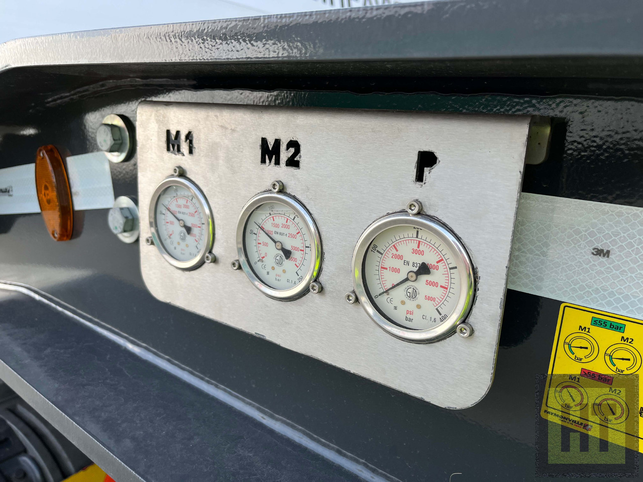 Faymonville 5-Achs-Tele-Semi mit Halbachsen "Twinaxle" und hydr. Rampen - Semi-reboque baixa: foto 4 Faymonville 5-Achs-Tele-Semi mit Halbachsen "Twinaxle" und hydr. Rampen - Semi-reboque baixa: foto 4