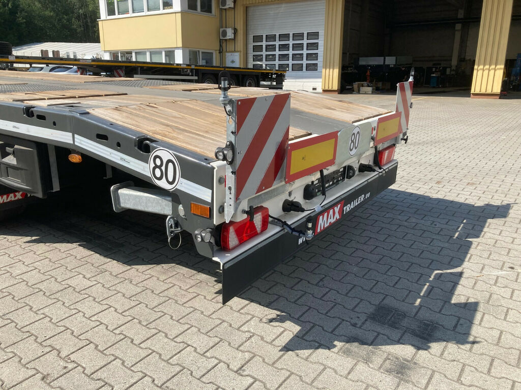 Faymonville MAX Trailer 3-Achs-Mega-Tele-Plateau-Auflieger - Semi-reboque baixa: foto 3 Faymonville MAX Trailer 3-Achs-Mega-Tele-Plateau-Auflieger - Semi-reboque baixa: foto 3