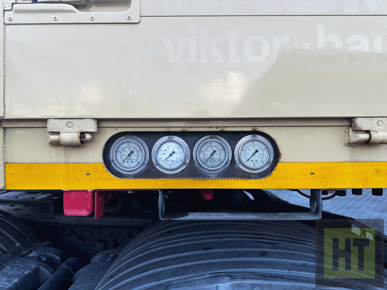 Goldhofer 6-Achs-Tele-Semi mit hydr. Rampen-zwangsgelenkt - Semi-reboque baixa: foto 3 Goldhofer 6-Achs-Tele-Semi mit hydr. Rampen-zwangsgelenkt - Semi-reboque baixa: foto 3