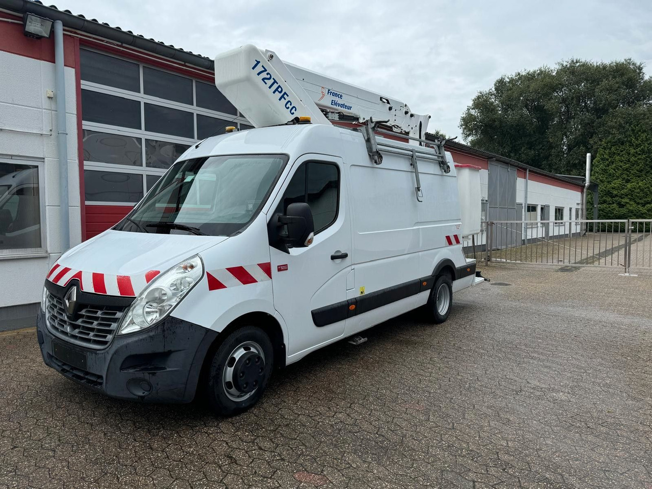 Renault Master L3H2 Steiger France Elévateur 172 TPFcc - Caminhão com plataforma aérea: foto 1 Renault Master L3H2 Steiger France Elévateur 172 TPFcc - Caminhão com plataforma aérea: foto 1