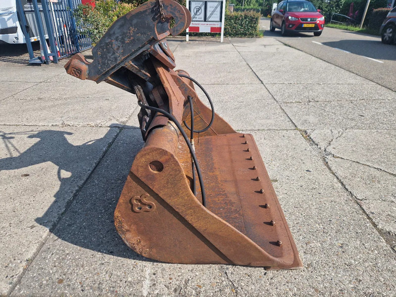 Eurosteel hydraulische kantelbak CW30/40 - Balde por Máquina de construção: foto 3 Eurosteel hydraulische kantelbak CW30/40 - Balde por Máquina de construção: foto 3
