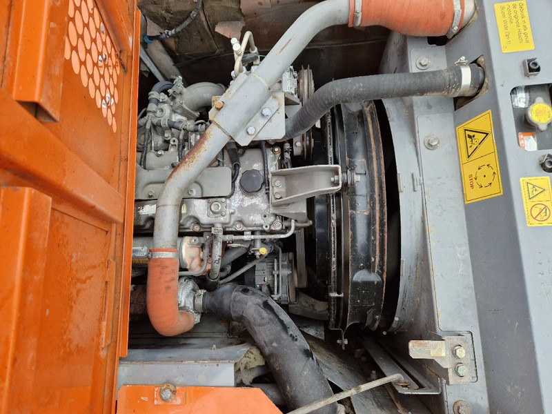 Escavadora de rastos Hitachi ZX160LC-3 rijwerk zéér netjes: foto 7
