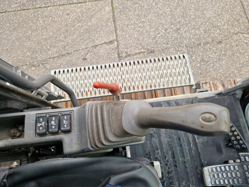 Escavadora de rastos Hitachi ZX160LC-3 rijwerk zéér netjes: foto 13