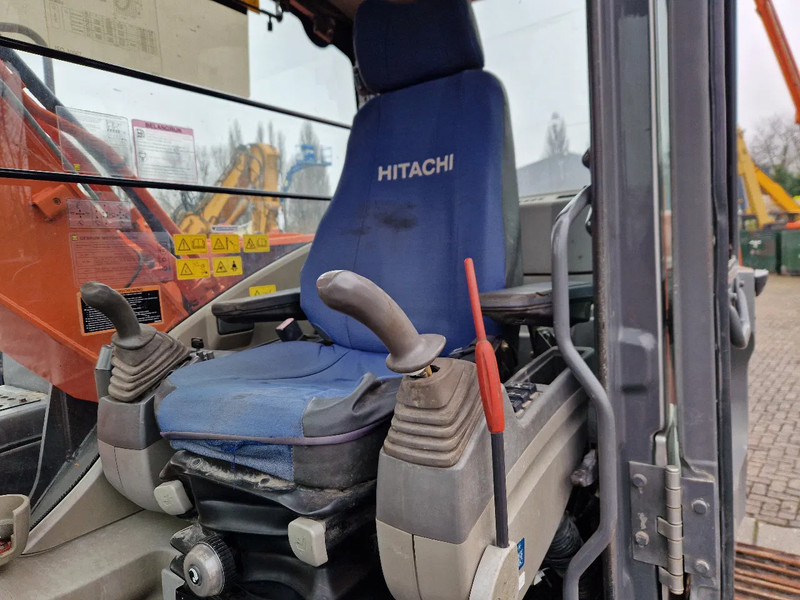 Escavadora de rastos Hitachi ZX160LC-3 rijwerk zéér netjes: foto 9