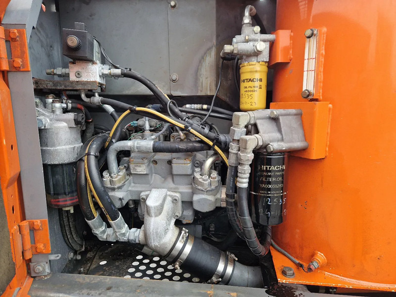 Escavadora de rastos Hitachi ZX160LC-3 rijwerk zéér netjes: foto 8
