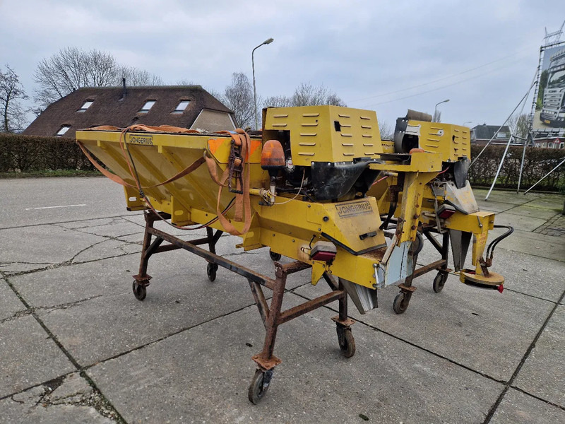 Jongerius droog zoutstrooiers zo uit het werk - Espalhador de areia/ Sal: foto 1 Jongerius droog zoutstrooiers zo uit het werk - Espalhador de areia/ Sal: foto 1