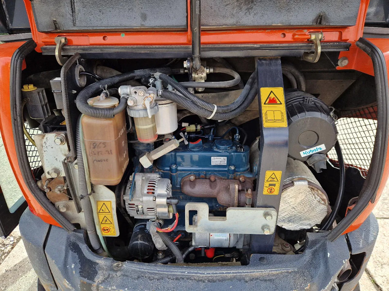 Kubota KX019-4 CW05 met 2 bakken - Mini escavadeira: foto 5 Kubota KX019-4 CW05 met 2 bakken - Mini escavadeira: foto 5