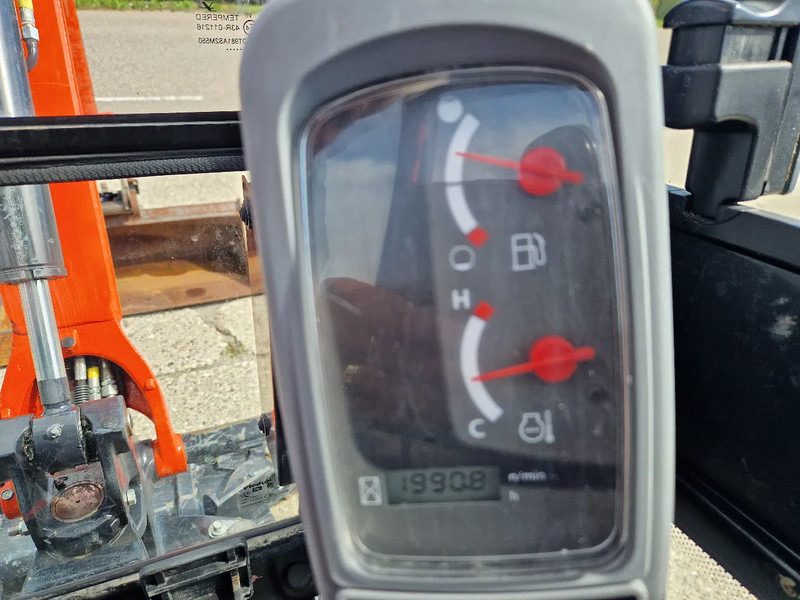 Mini escavadeira Kubota KX019-4 met 1990 uur: foto 9