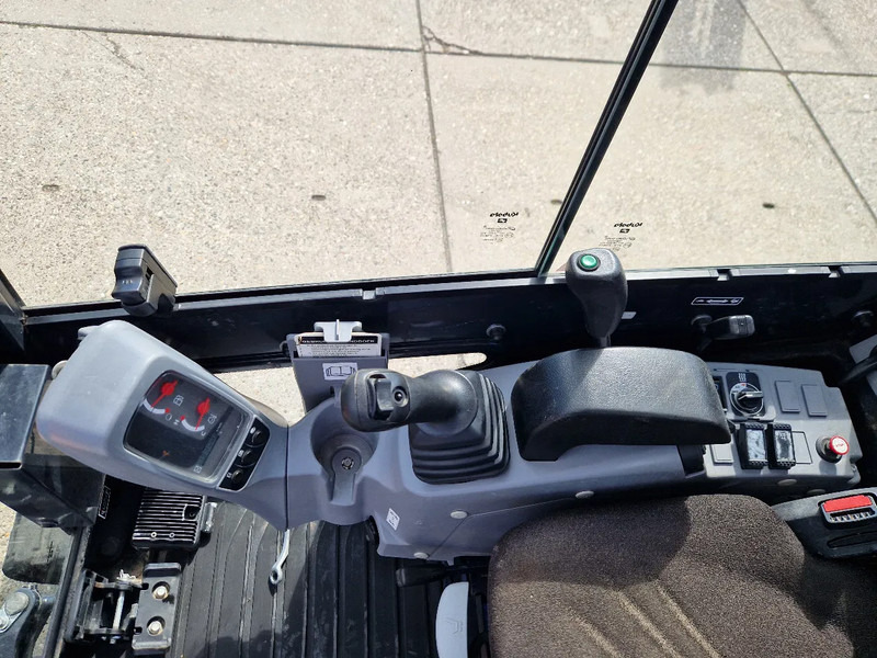 Mini escavadeira Kubota KX019-4 met 1990 uur: foto 10
