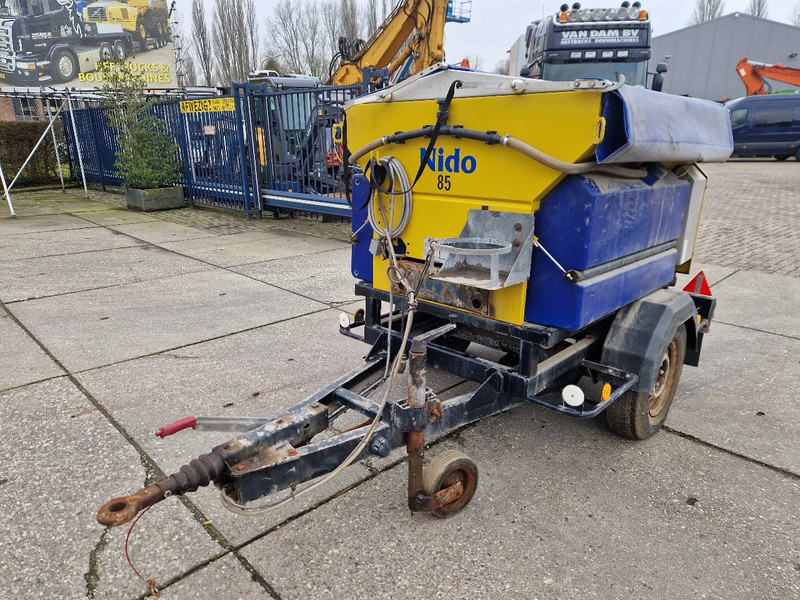 Onbekend Nido Stratos B08-15 nat zoutstrooier zo uit het werk - Espalhador de areia/ Sal: foto 1 Onbekend Nido Stratos B08-15 nat zoutstrooier zo uit het werk - Espalhador de areia/ Sal: foto 1