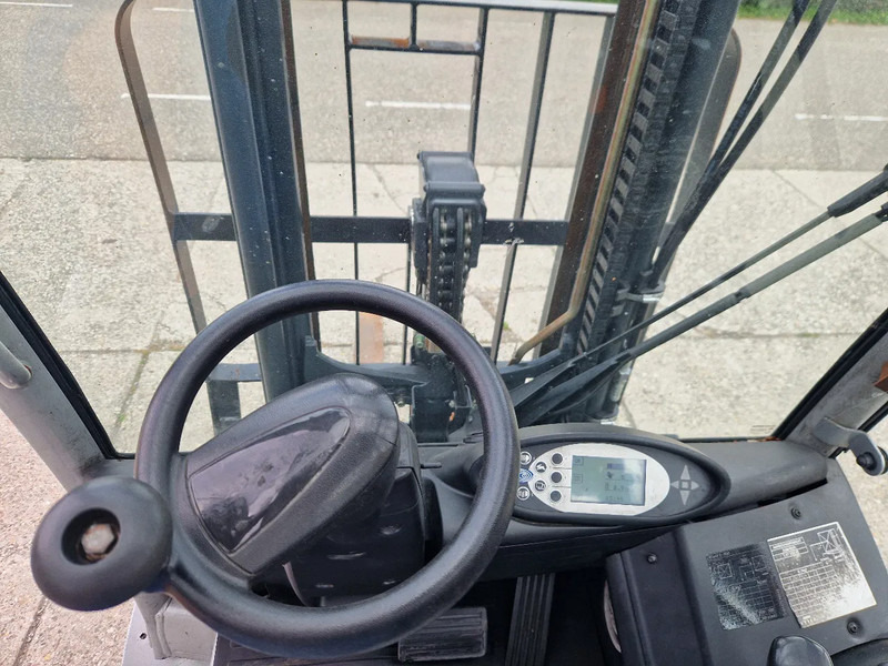 Leasing de Still RX60-25L Still RX60-25L: foto 6 Leasing de Still RX60-25L Still RX60-25L: foto 6