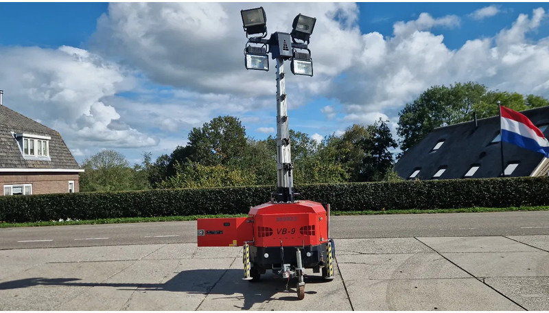 Tower Light VB9 mobiele lichtmast 9m. hoog - Torre de iluminação: foto 1 Tower Light VB9 mobiele lichtmast 9m. hoog - Torre de iluminação: foto 1