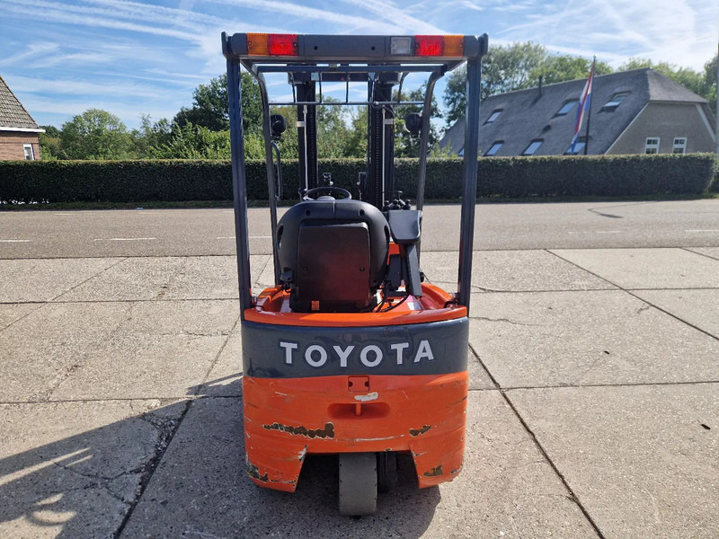 Empilhadeira elétrica Toyota 1500 kg. elektrisch hefhoogte 5.00m.: foto 14