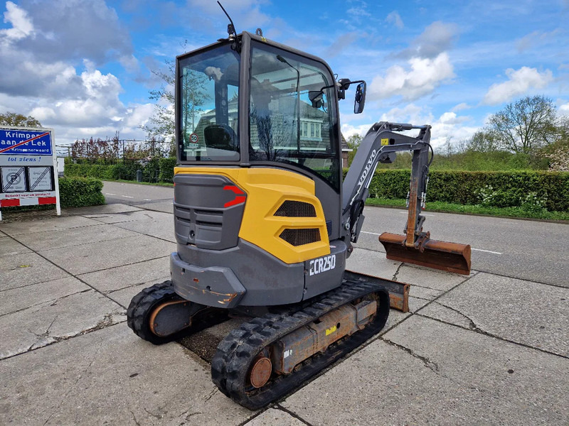 Volvo ECR25D met 2562 uur - Mini escavadeira: foto 5 Volvo ECR25D met 2562 uur - Mini escavadeira: foto 5