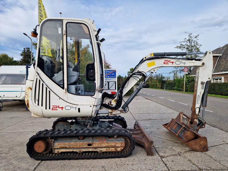 WACKER NEUSON 2404RD, kan op een berghelling draaien - Mini escavadeira: foto 4 WACKER NEUSON 2404RD, kan op een berghelling draaien - Mini escavadeira: foto 4