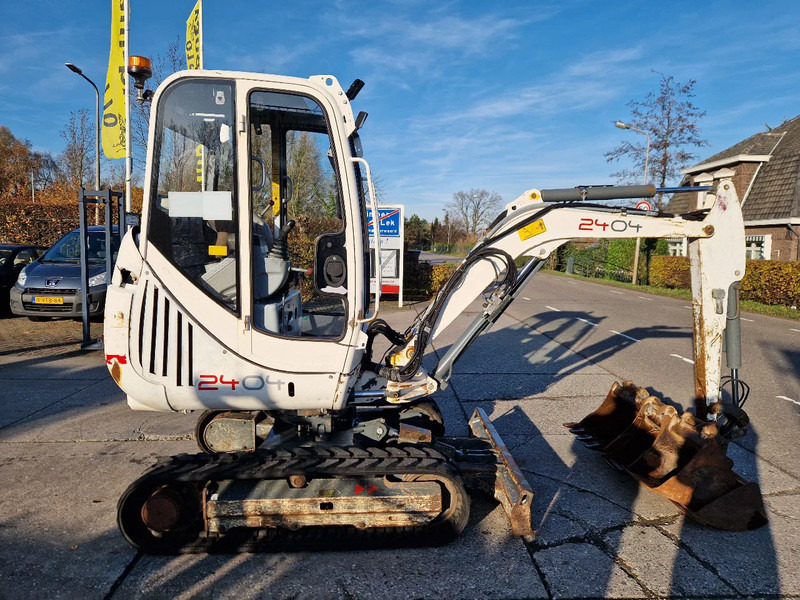 WACKER NEUSON 2404RD kan op een helling draaien - Mini escavadeira: foto 3 WACKER NEUSON 2404RD kan op een helling draaien - Mini escavadeira: foto 3